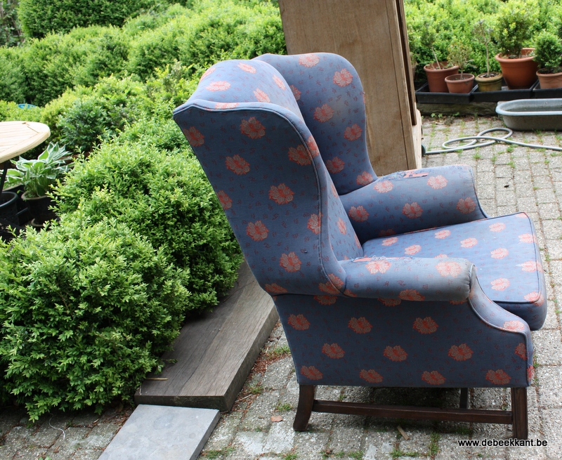 Oorfauteuil te herstofferen